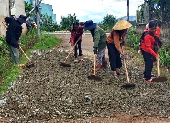 Thứ Bảy nông thôn mới ở một huyện có 6 cái nhất của tỉnh Lâm Đồng có gì mà ai cũng háo hức?