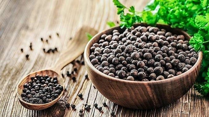 Giá tiêu hôm nay 1/5/2025: Biến động trái chiều